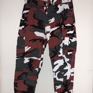 Military cargo pants! Waist 35-39, Length 29-32